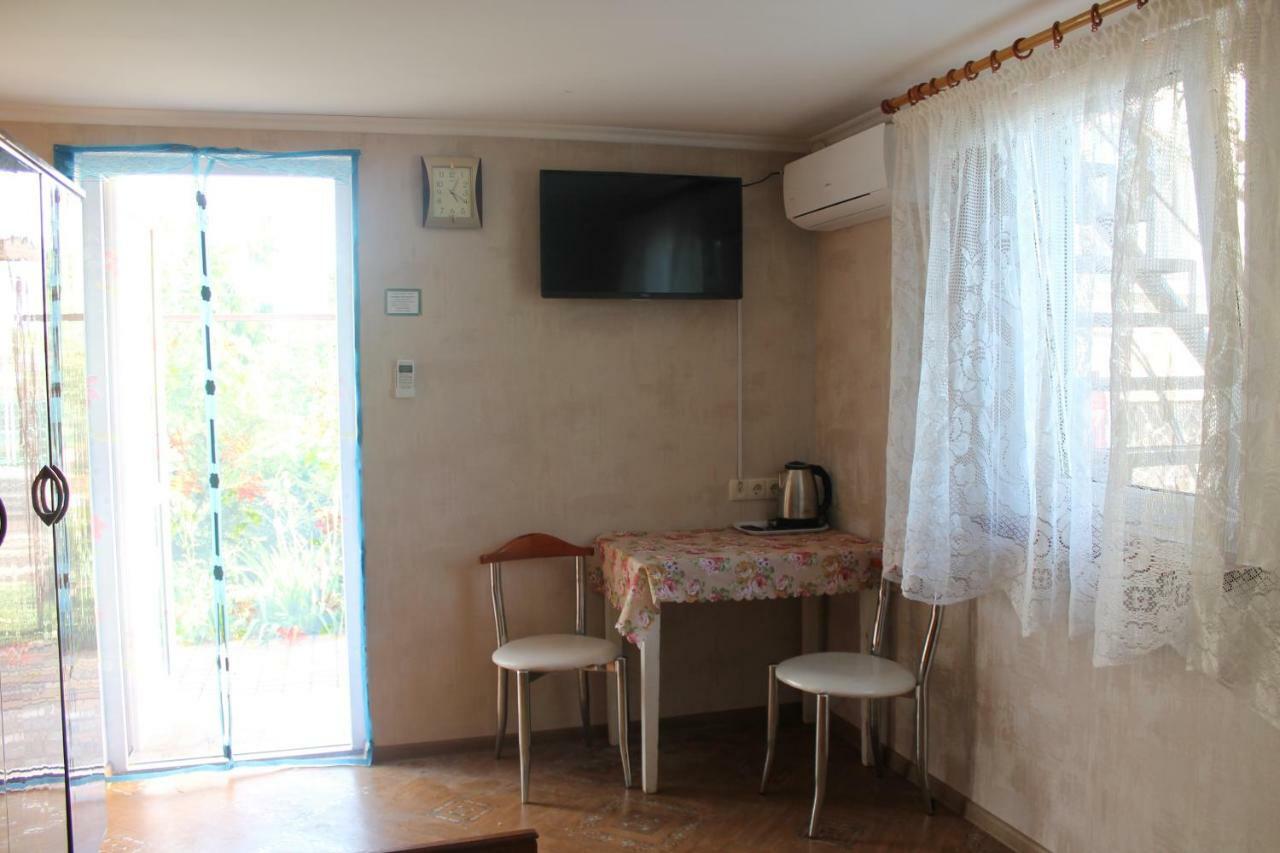 Sea house Guest House Санжийка Екстериор снимка